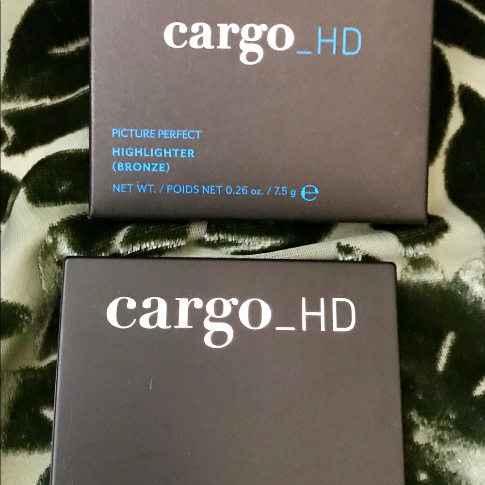 Cargo HD Picture Perfect Highlighter
